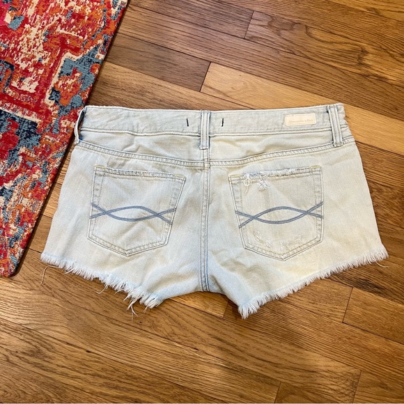 A&F button fly Jean shorts - Picture 3 of 3